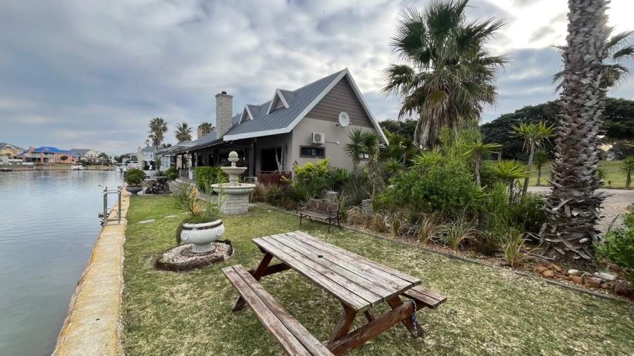 3 Bedroom Property for Sale in Marina Martinique Eastern Cape